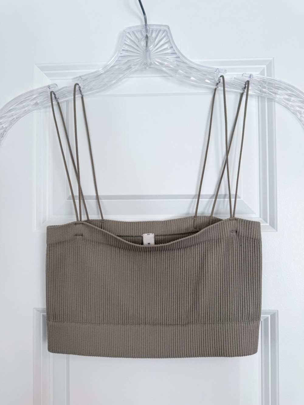 Aritzia Sunday Sadie Seamless Crop Tank